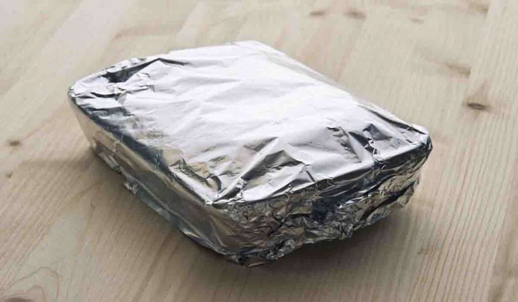 Aluminium Foil Paper वापरणे टाळा, उद्भवू शकतो आरोग्यावर मोठा परिणाम!