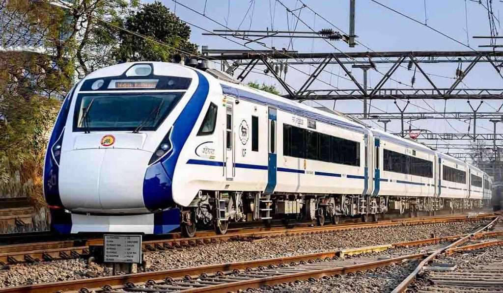 Odisha रेल्वे अपघाताच्या पार्श्वभूमीवर घेतला मोठा निर्णय, Mumbai-Madgaon Vande Bharat Express चा उद्घाटन कार्यक्रम रद्द